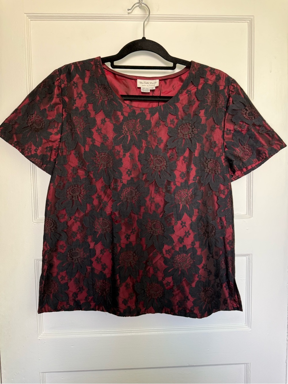 Vintage The Silk Farm Burgundy Floral Lace Overlay Scoop Neck Blouse 100% Silk 8